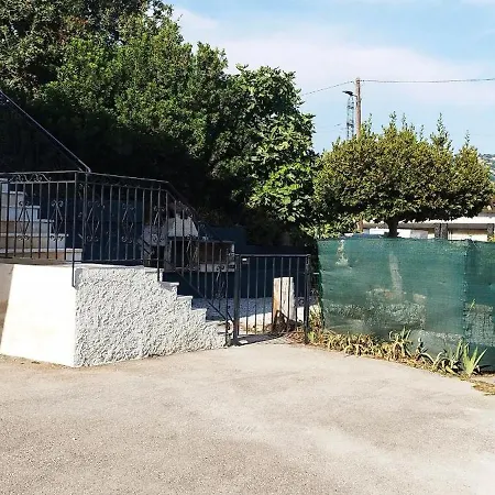 4 P Neuf Dans De , Clim, Parking, Jardin 생로랑뒤바르