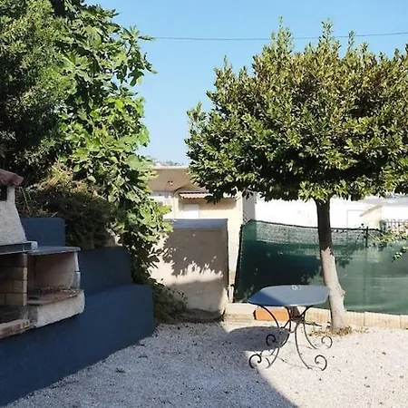 Apartment 4 P Neuf Dans De , Clim, Parking, Jardin *